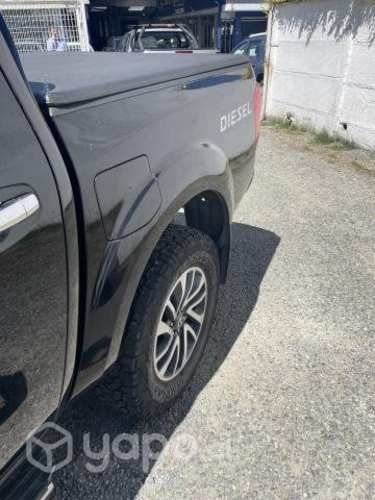 Nissan np300 le 4x4 2017
