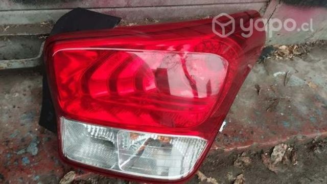 Foco derecho Hyundai verna original