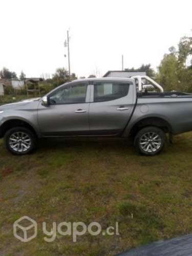 Vendo camioneta L200