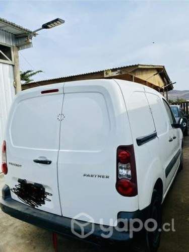 Se vende Peugeot partner 2017 excelente estado