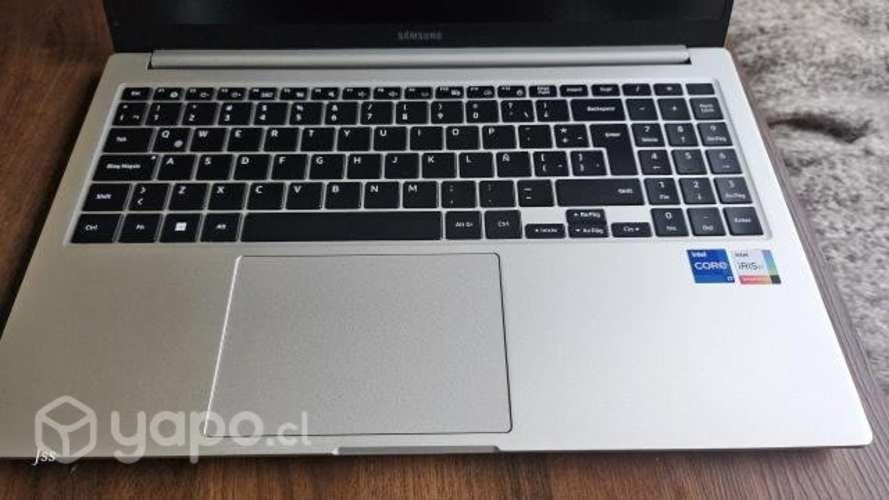 Samsung Galaxy Book 2/corei7/8gb Ram