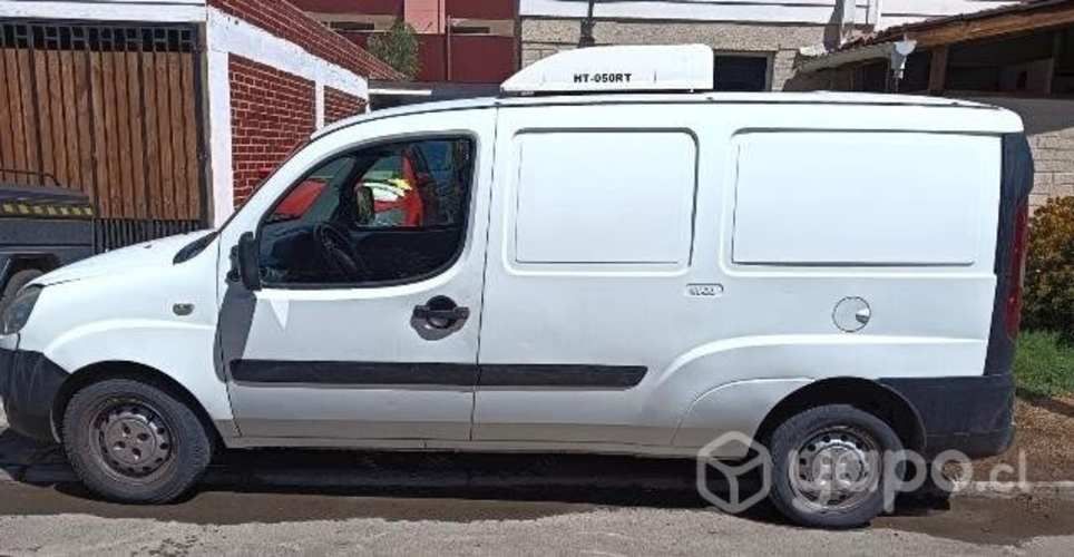 Fiat doblo 2010 con equipo de frío