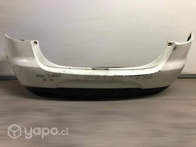 Parachoque trasero mazda 2 sedan 2010-2014