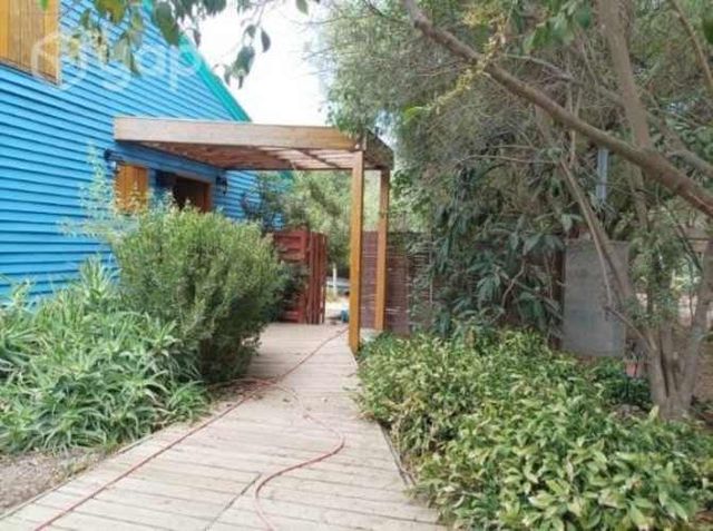 Casa independiente con patio amplio