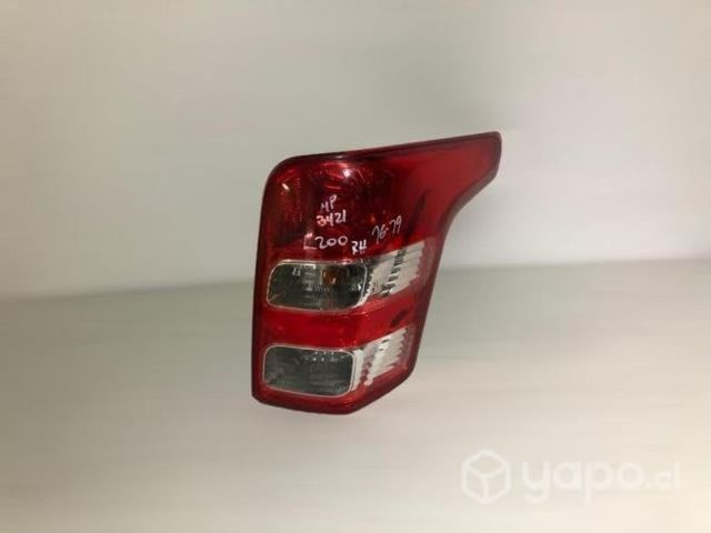 Foco trasero rh mitsubishi l