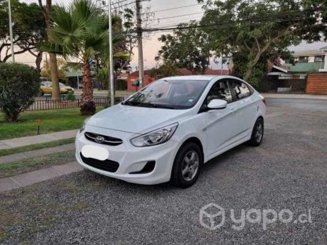 Hyundai accent 2015