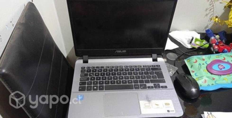 *¡Venta de Laptop ASUS en Excelente Estado!*