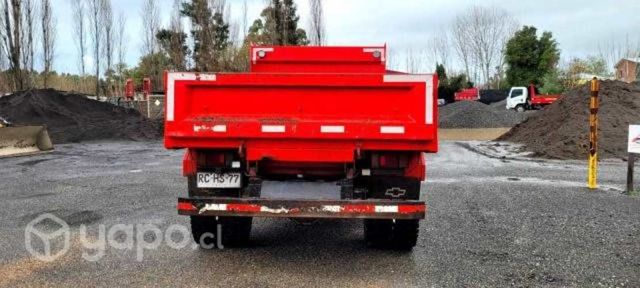 Camion marca Chevrolet modelo 816 año 2021