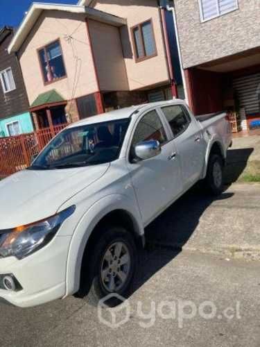 Mitsubishi l200 2017