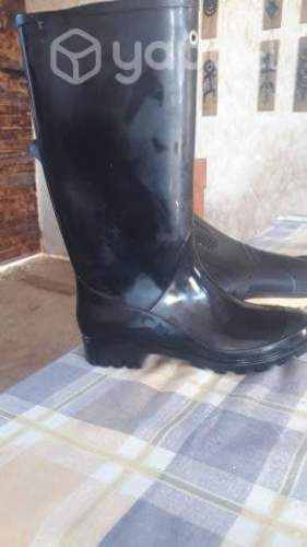 Botas de hombre y mujer