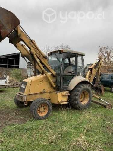 Retroexcavadora New Holland 565E año 1999