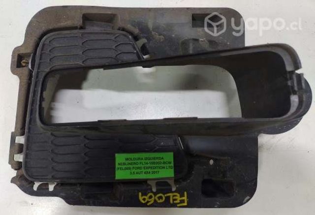 Moldura izq Neblinero (FEL069) Ford Expedition LTD