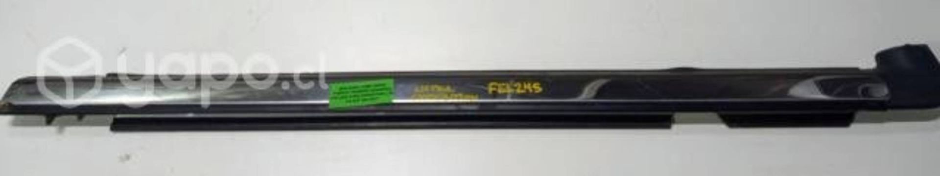 Moldura Lame Vidr Pta tras izq (FEL245) Expedition