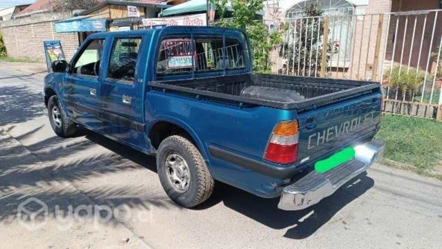 Chevrolet Luv Premier