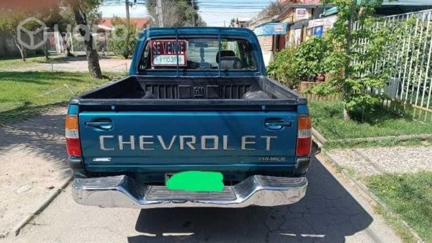 Chevrolet Luv Premier