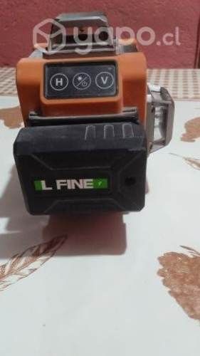 Nivelador láser con batería incluida