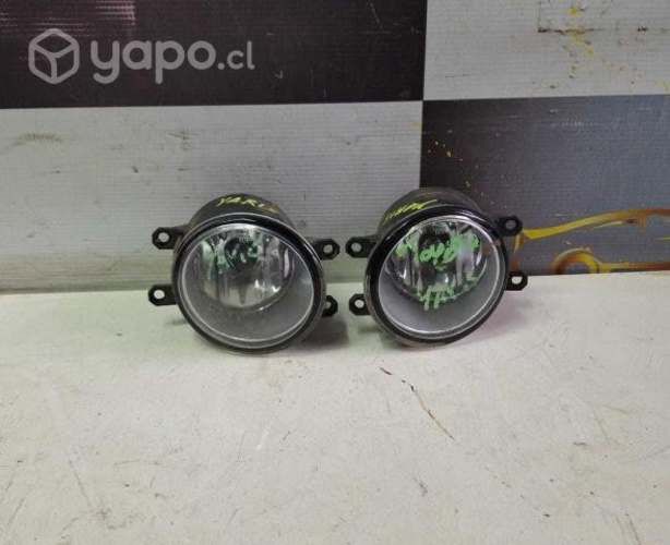 Neblinero Toyota Yaris Rh/Lh 2.1