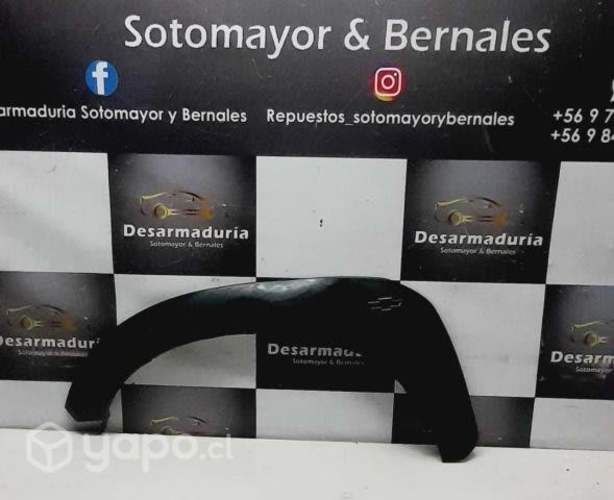 Moldura Tapabarro Colorado 2018 a 2024 LH 2.1