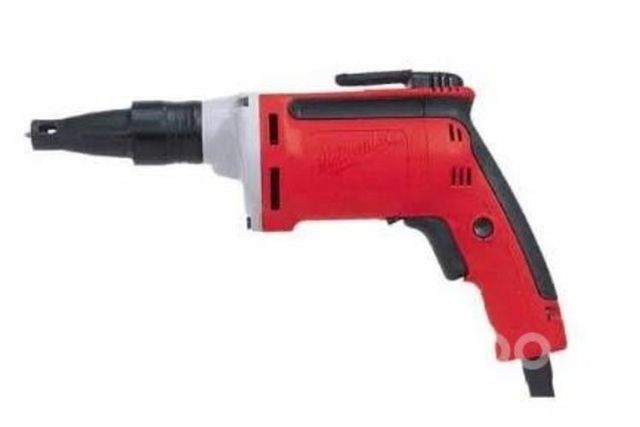 Atornillador profesional dywall Milwaukee