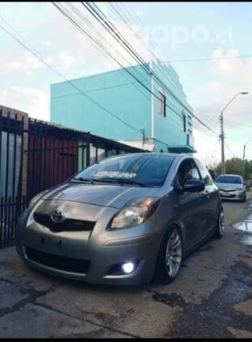 Vendo Toyota yaris 2009