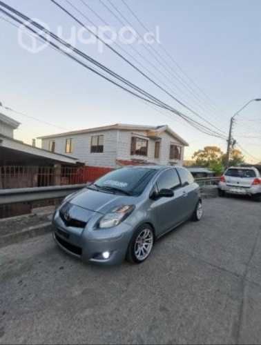 Vendo Toyota yaris 2009
