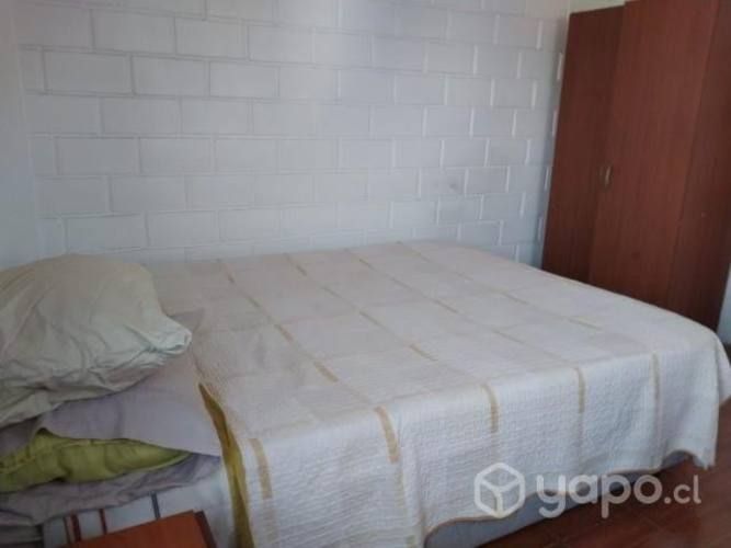 Arriendo piezas amobladas