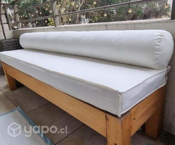 Sofá blanco para terraza