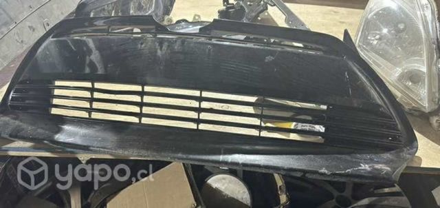 Mascarilla Toyota Corolla