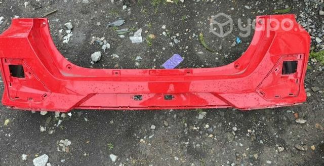 Parachoque trasero Toyota raize