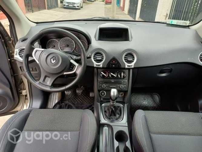 Vendo koleos 2015 excelente estado al día