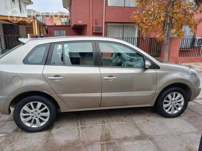 Vendo koleos 2015 excelente estado al día
