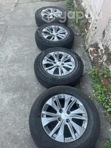 Juego de llantas originales Peugeot aro 16
