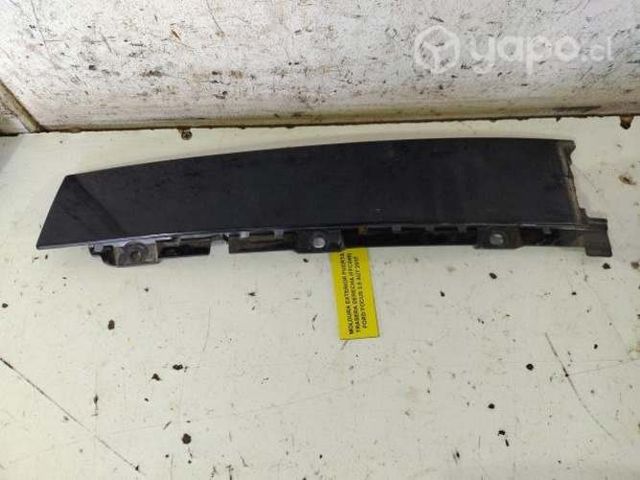 Moldura Exterior Pta tras der (FFC049) Ford Focus