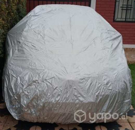 Funda para auto en buen estado