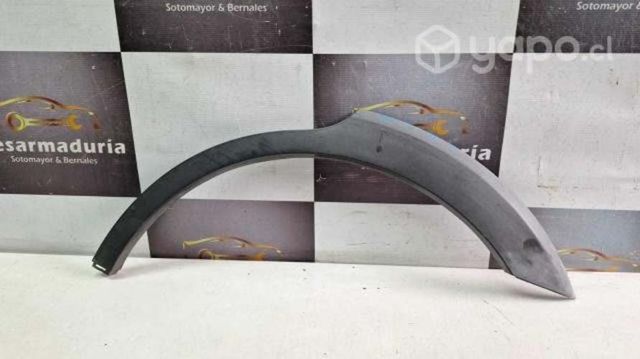 Moldura tapabarro Captiva 2013 a 2019 trasera Lh 2