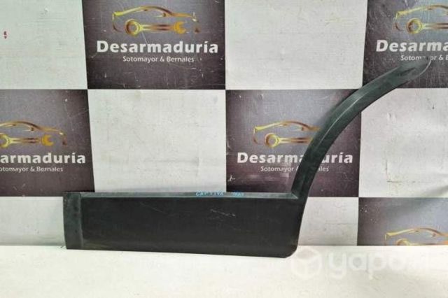 Moldura puerta captiva 2013 a 2019 trasera Lh 2.1