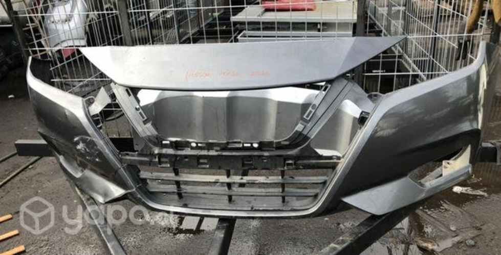 Parachoque Nissan versa