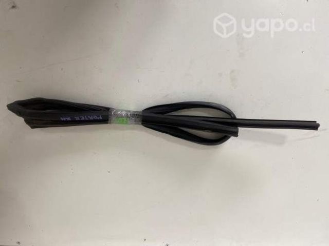 Goma vidrio puerta delant der Hyundai Porter 2011