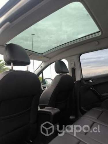 Peugeot 2008 GT LINE