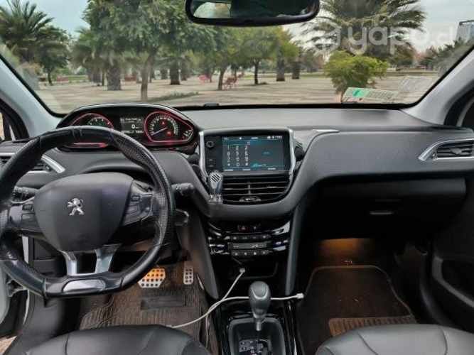 Peugeot 2008 GT LINE