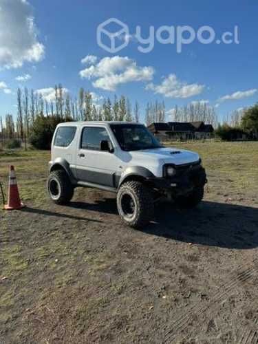 Suzuki Jimny 2014 Off Road
