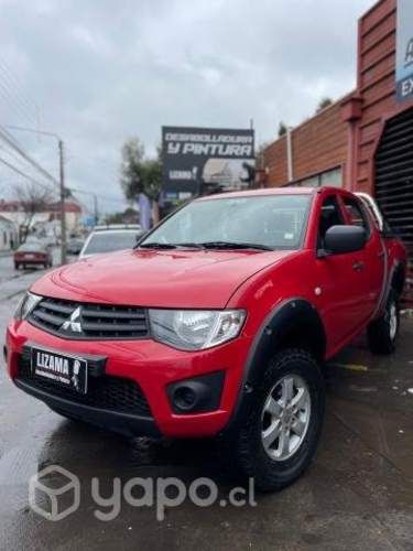 Mitsubishi l200 2014