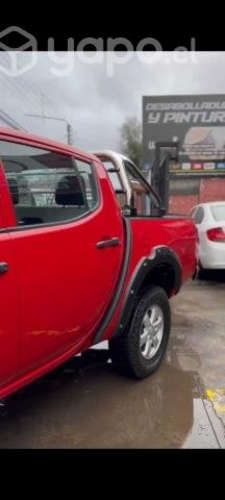 Mitsubishi l200 2014