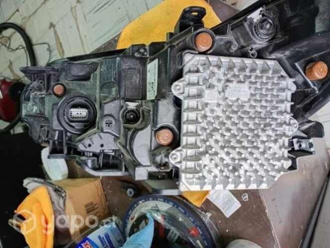 Óptico derecho Jeep New Cherokee impecable