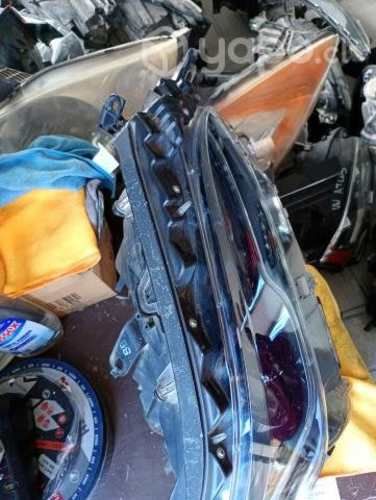 Óptico derecho Toyota NEW FORTUNER