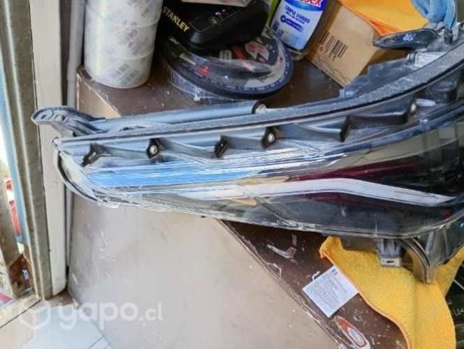 Óptico derecho Toyota NEW FORTUNER