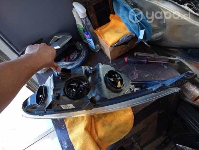 Óptico izquierdo Ford Fiesta ORIGINAL