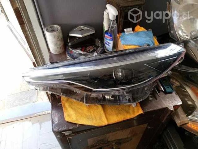 Optico izquierdo Toyota Corolla Cross gris ORIGINA