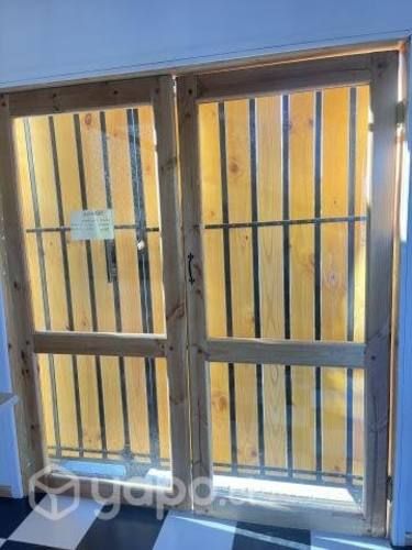 Puertas madera de pino cepillado