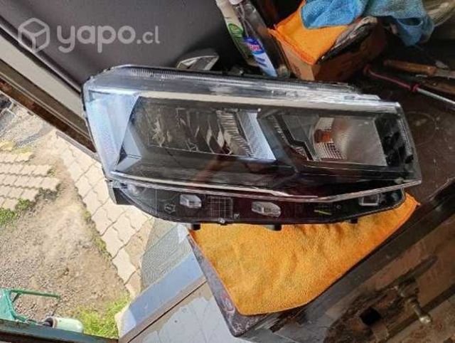 Óptico derecho Volkswagen Taos básico ORIGINAL